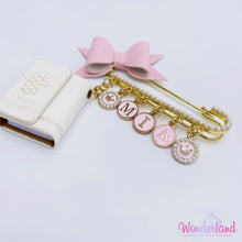 Load image into Gallery viewer, Set Pearls Mezuzah & Tehilim Name Stroller Pin 3"1/4