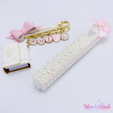 Load image into Gallery viewer, Set Pearls Mezuzah & Tehilim Name Stroller Pin 3"1/4