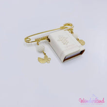 Load image into Gallery viewer, Tehilim Pearls Stroller Pin 3&quot;1/4
