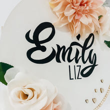 Load image into Gallery viewer, Round Name Sign with Flowers
