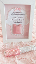 Load image into Gallery viewer, Set Baby Girl Blessing Pink &amp; Tehilim &amp; Pearls Mezuzah
